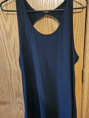 Black Women's Twist Back Tank Top